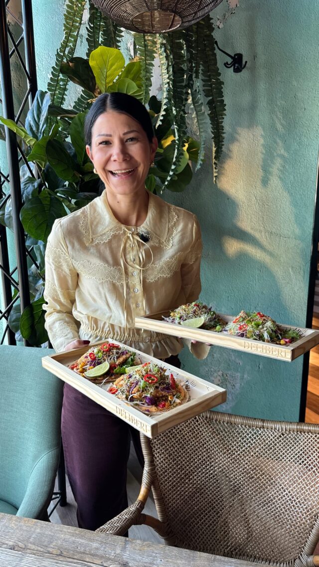 Lähetä tää sille kaverille, jonka pitää ehdottomasti lähteä sun kanssa Deliberiin herkuttelemaan!🤩✨

UUSI MENU tänään tiistaina 15.9. kello 15 alkaen @deliberihansakortteli 🙌🏻

Suuren suosion johdosta Shanghai tacot saivat jäädä listalle, tietysti uusin sesongin lisukkein! Superhyviä, suosittelen🔥

#eatturku 
#deliberihansakortteli 
#uusimenu

@abocreatives kuvaukset!